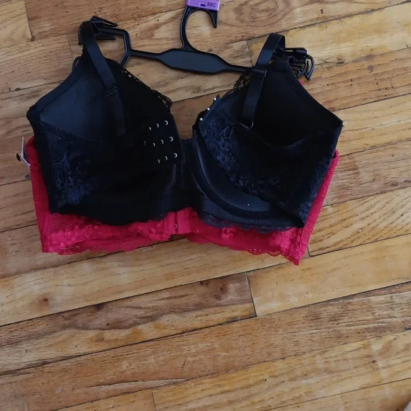 Just Be Red and Black Lace Bra Set, NWT 36C 36D or 38C - Picture 2 of 2